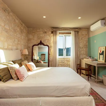 Mantilari Wine Estate 7 2 Private Pools 1 Heated Tennis Court Fitness Center Archanes